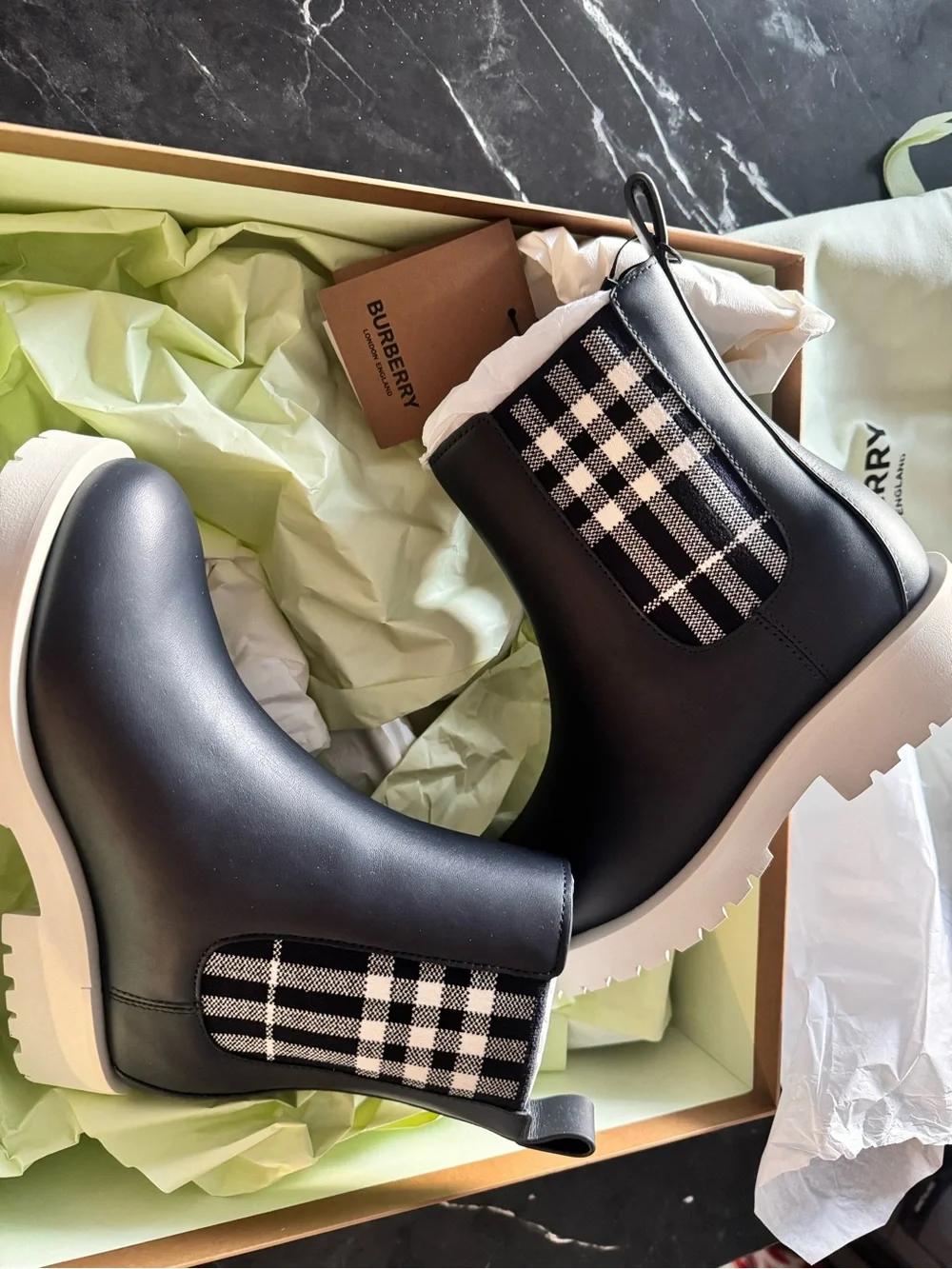 Brand new never worn Burberry Kids' Dearington Check Chelsea Boot